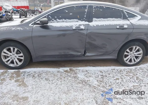 2015 Chrysler 200 Limited z USA, uszkodzony, nr VIN 1C3CCCAB5FN632921